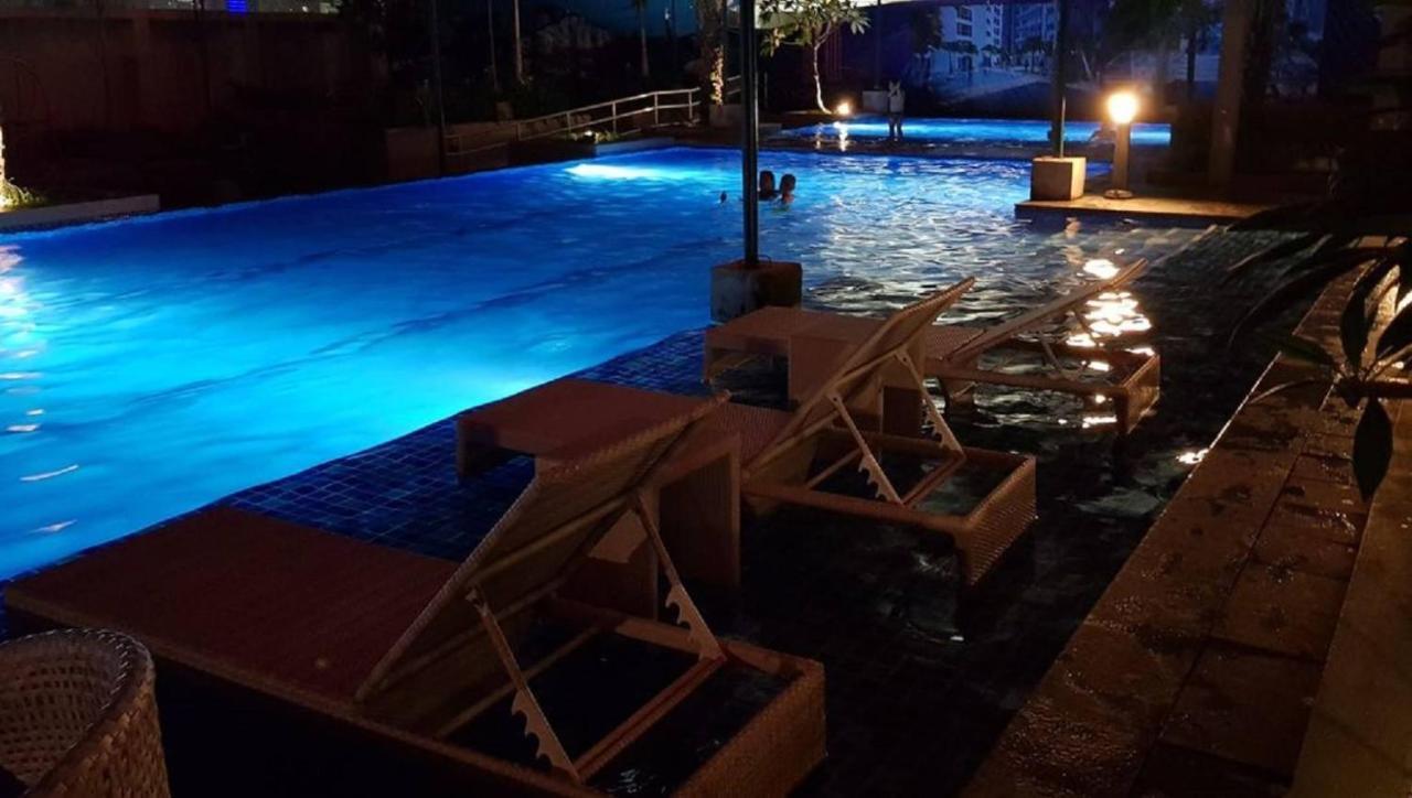 Horizon 101 A4 Near Robinson Mall Free Pool Wifi Cebu Stadt Exterior foto