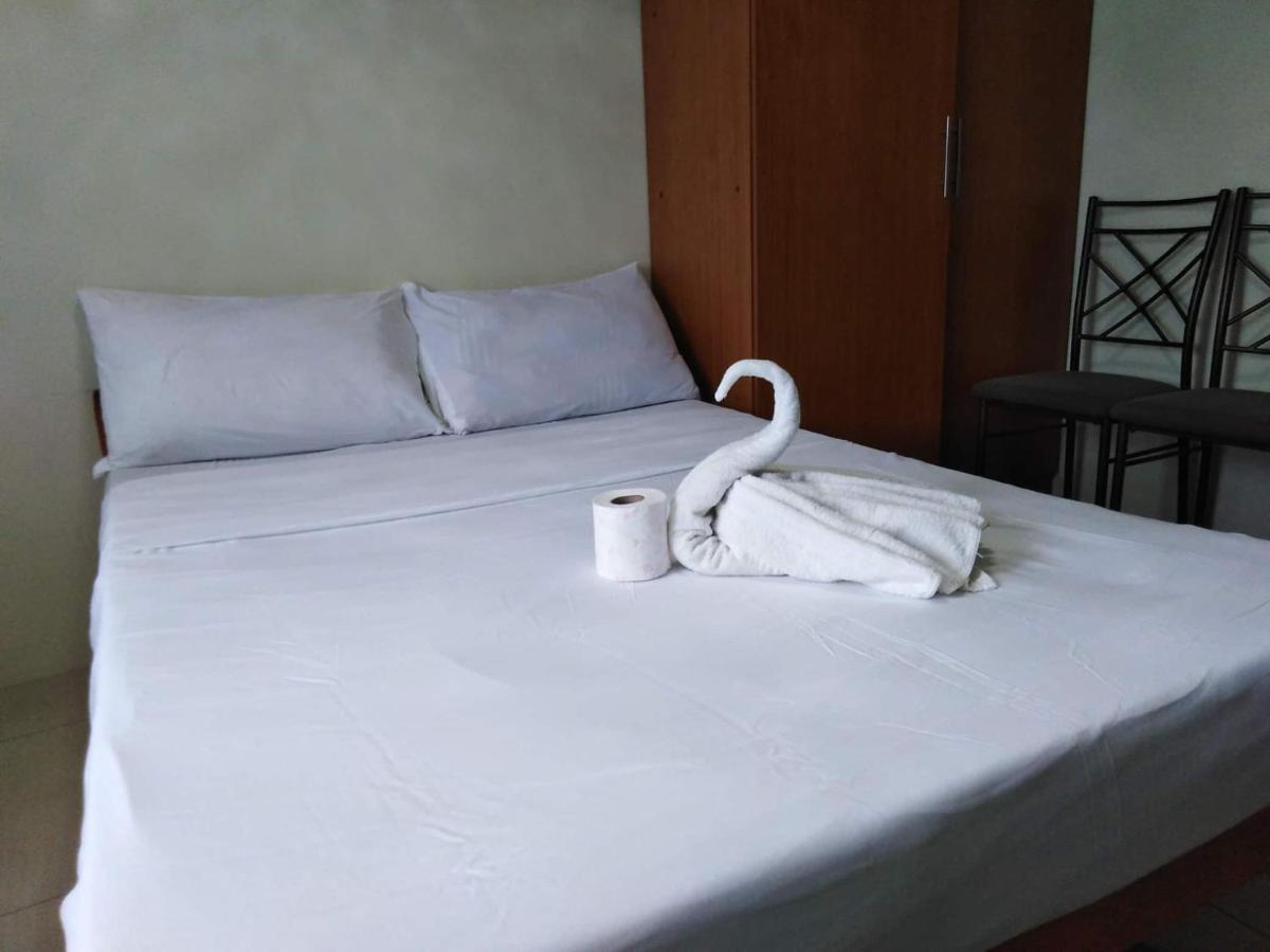Horizon 101 A4 Near Robinson Mall Free Pool Wifi Cebu Stadt Exterior foto
