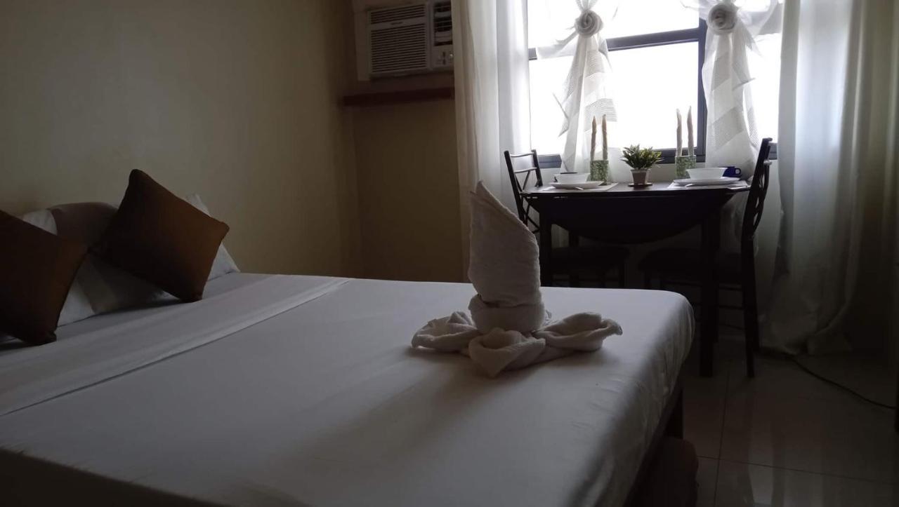 Horizon 101 A4 Near Robinson Mall Free Pool Wifi Cebu Stadt Exterior foto