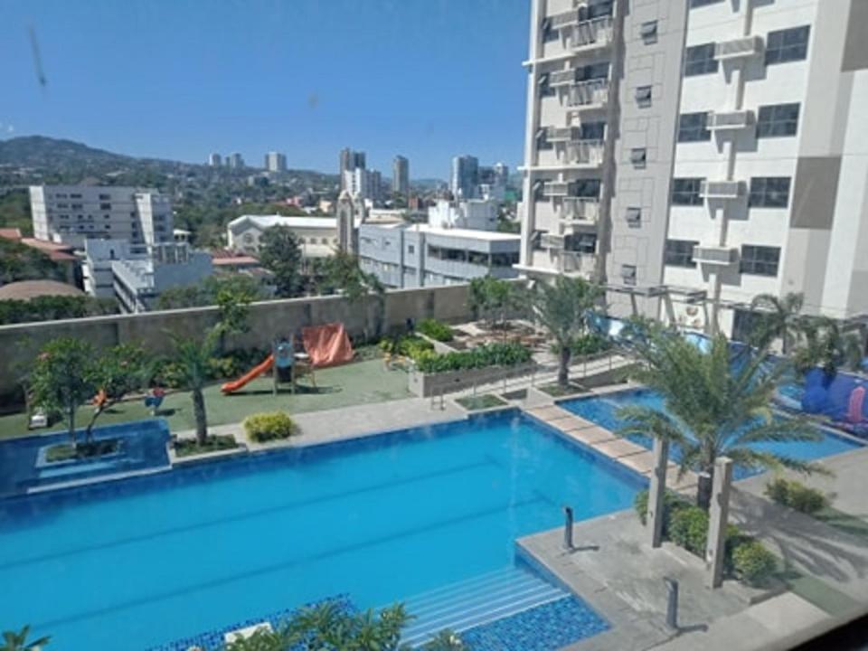 Horizon 101 A4 Near Robinson Mall Free Pool Wifi Cebu Stadt Exterior foto